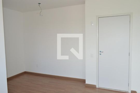 Sala de apartamento para alugar com 2 quartos, 43m² em (o-16), Ribeirão Preto