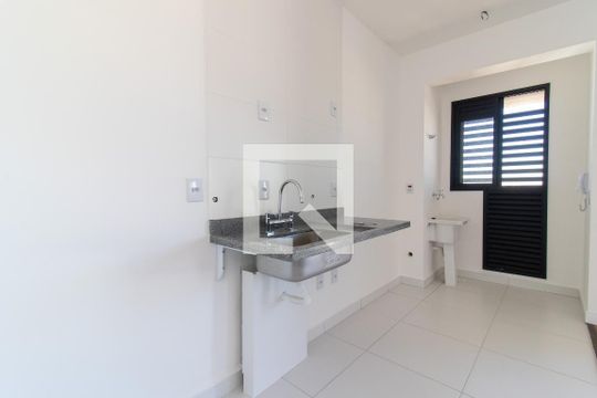 Sala/Quarto/cozinha de kitnet/studio à venda com 1 quarto, 46m² em Taquaral, Campinas