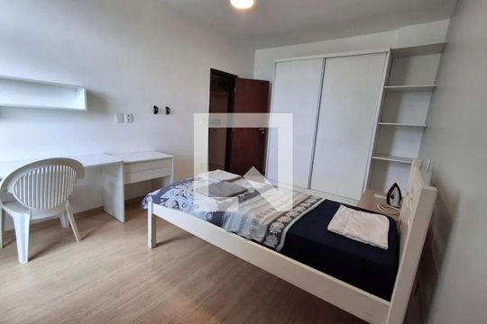 Quarto de apartamento para alugar com 4 quartos, 210m² em Graça, Salvador