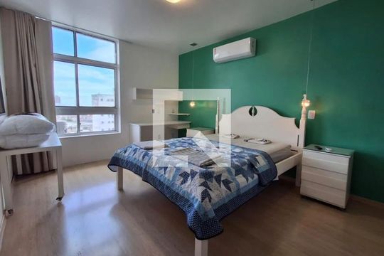Quarto de apartamento para alugar com 4 quartos, 210m² em Graça, Salvador