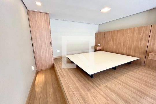 Quarto  de kitnet/studio para alugar com 1 quarto, 34m² em Vila Galvão, Guarulhos