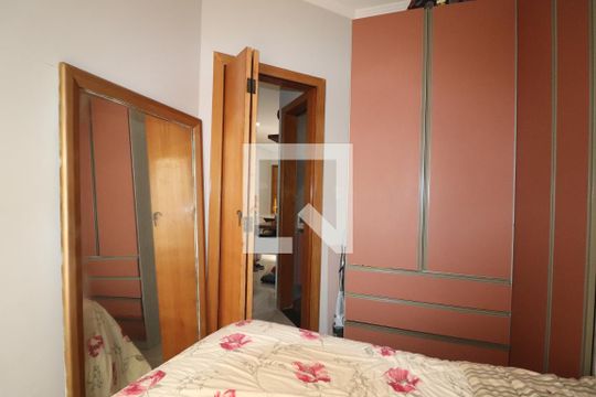 Quarto 1 de apartamento à venda com 2 quartos, 47m² em Parque Erasmo Assunção, Santo André