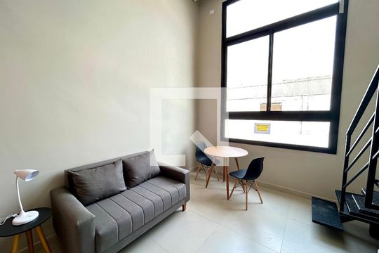 Sala de kitnet/studio para alugar com 1 quarto, 34m² em Vila Galvão, Guarulhos