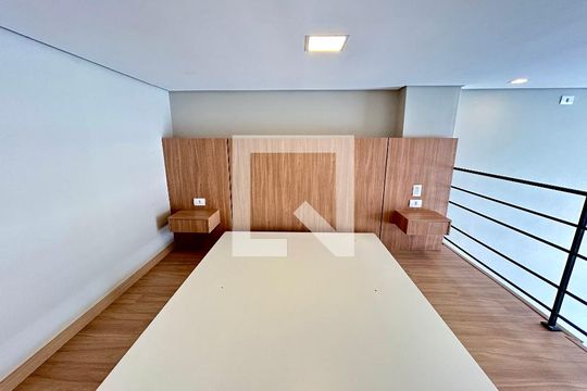 Quarto  de kitnet/studio para alugar com 1 quarto, 34m² em Vila Galvão, Guarulhos