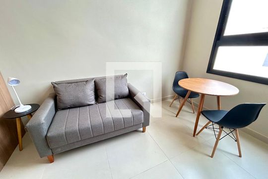 Sala de kitnet/studio para alugar com 1 quarto, 34m² em Vila Galvão, Guarulhos