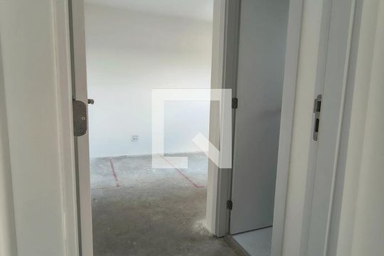Quarto de apartamento à venda com 3 quartos, 70m² em Caxingui, São Paulo