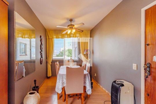 Sala de apartamento para alugar com 2 quartos, 87m² em Menino Deus, Porto Alegre