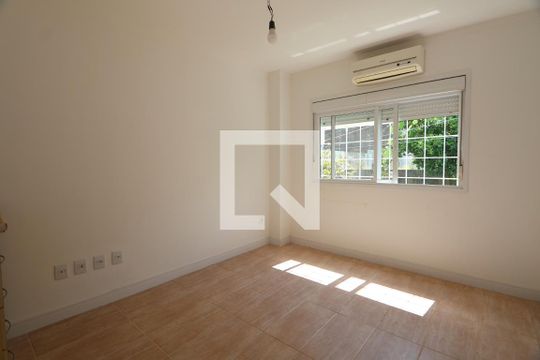 Quarto 1 de casa à venda com 5 quartos, 327m² em Fátima, Canoas