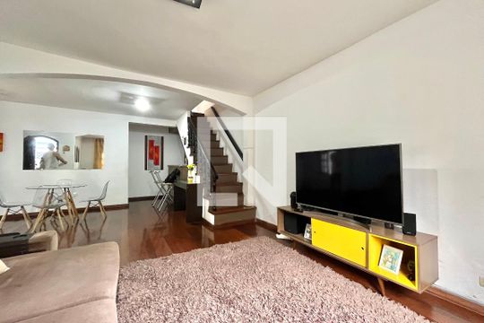 Sala de casa para alugar com 4 quartos, 140m² em Vila Santa Catarina, São Paulo