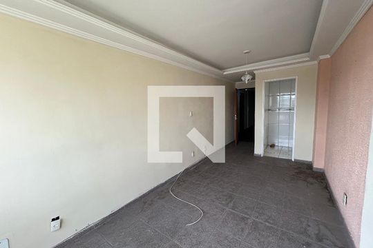 Sala de apartamento para alugar com 2 quartos, 75m² em Tomás Coelho, Rio de Janeiro