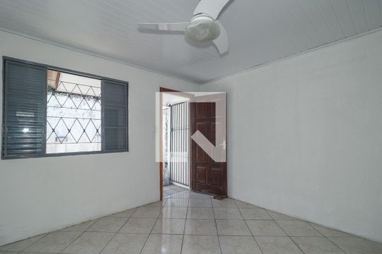 Sala de casa à venda com 2 quartos, 130m² em Jardim Carvalho, Porto Alegre