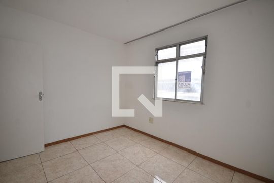 Quarto 1 de apartamento para alugar com 2 quartos, 50m² em Guadalupe, Rio de Janeiro