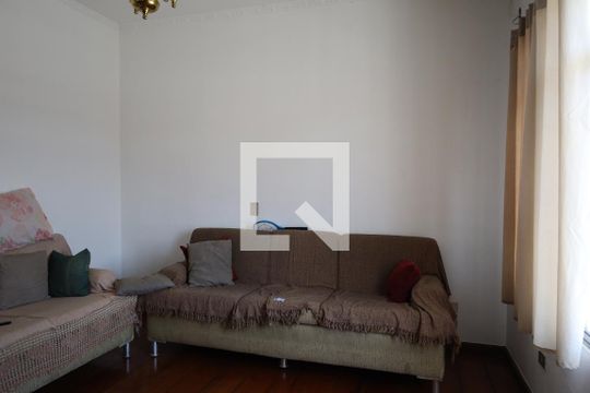 Casa para alugar com 4 quartos, 300m² em Cidade Dutra, São Paulo