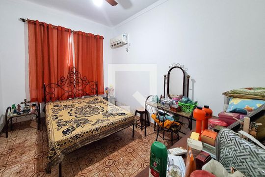 Quarto 1 de casa à venda com 3 quartos, 150m² em Engenhoca, Niterói