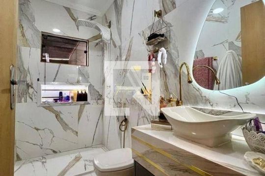 Casa à venda com 3 quartos, 279m² em Jardim Ipanema, Santo André