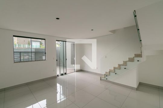 Casa à venda com 3 quartos, 119m² em Jardim Atlântico, Belo Horizonte