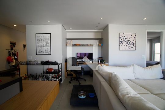 Sala  de apartamento à venda com 2 quartos, 98m² em Pinheiros, São Paulo
