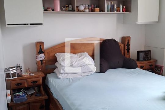 Quarto de apartamento à venda com 3 quartos, 68m² em Vila Barros, Barueri