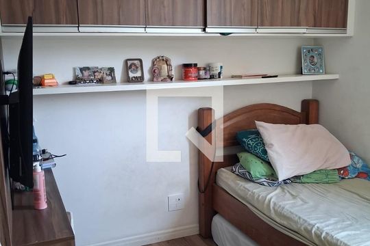 Quarto de apartamento à venda com 3 quartos, 68m² em Vila Barros, Barueri