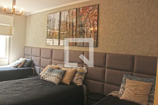Quarto  de apartamento para alugar com 2 quartos, 100m² em Itararé, Santos