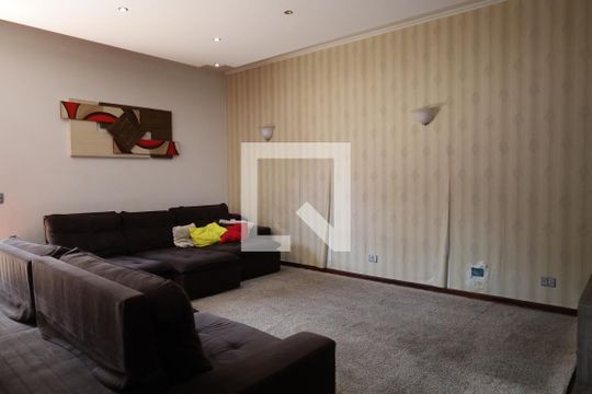 Casa para alugar com 3 quartos, 330m² em Interlagos, São Paulo