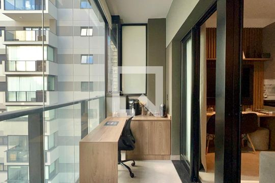 Varanda de kitnet/studio para alugar com 1 quarto, 33m² em Pinheiros, São Paulo