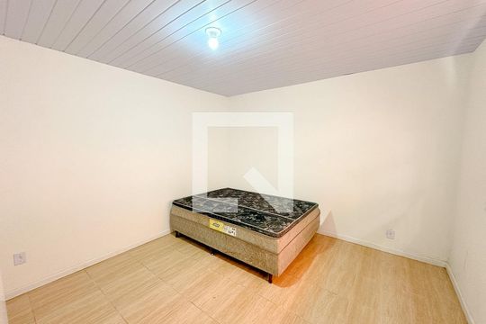 Sala/Quarto de kitnet/studio para alugar com 1 quarto, 18m² em Jardim Cidade de Florianopolis, São José