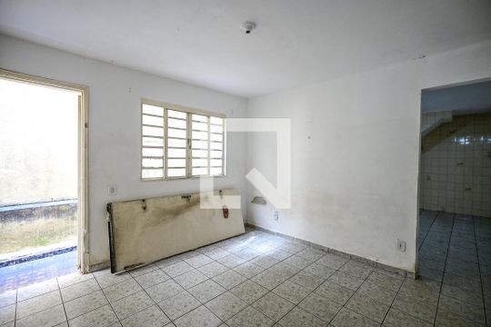 Sala de casa à venda com 2 quartos, 160m² em Vila das Belezas, São Paulo