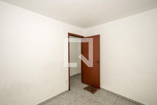 Quarto 1 de casa à venda com 2 quartos, 160m² em Vila das Belezas, São Paulo
