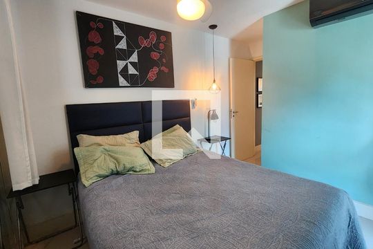 Quarto  de apartamento para alugar com 1 quarto, 60m² em Barra, Salvador