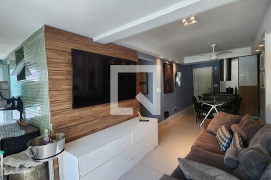 Sala  de apartamento para alugar com 1 quarto, 60m² em Barra, Salvador