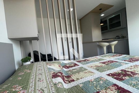 Kitnet/Studio para alugar com 1 quarto, 23m² em Centro, Curitiba
