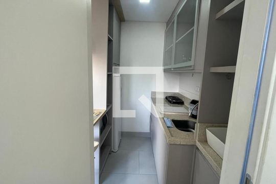Kitnet/Studio para alugar com 1 quarto, 23m² em Centro, Curitiba