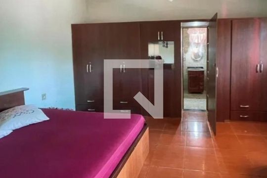 Casa para alugar com 2 quartos, 100m² em A Definir Em Campo, Contagem