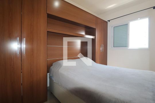 Quarto 1 suíte de apartamento para alugar com 2 quartos, 77m² em Vila assunção, Santo André
