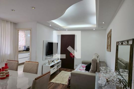 Sala  de apartamento para alugar com 3 quartos, 87m² em Jardim Vila Galvao, Guarulhos
