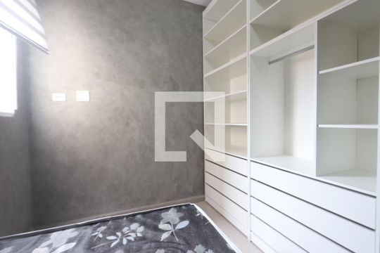 Quarto de apartamento à venda com 1 quarto, 35m² em Vila Santa Virginia, São Paulo