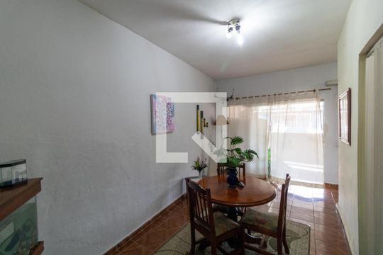 Salas de casa à venda com 4 quartos, 270m² em Jardim Bela Vista, Campinas