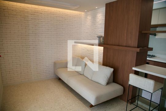 Sala de apartamento à venda com 2 quartos, 65m² em Itaim Bibi, São Paulo