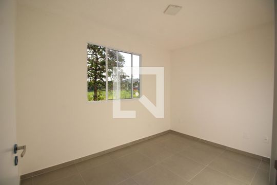 Quarto 1 de apartamento para alugar com 2 quartos, 47m² em Taquara, Rio de Janeiro