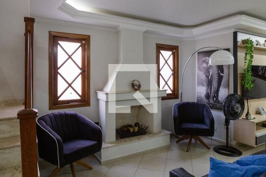Sala de casa à venda com 3 quartos, 375m² em Parque Renato Maia, Guarulhos
