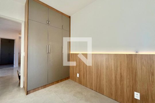 Suite  de apartamento para alugar com 2 quartos, 44m² em Vila Guarani, São Paulo