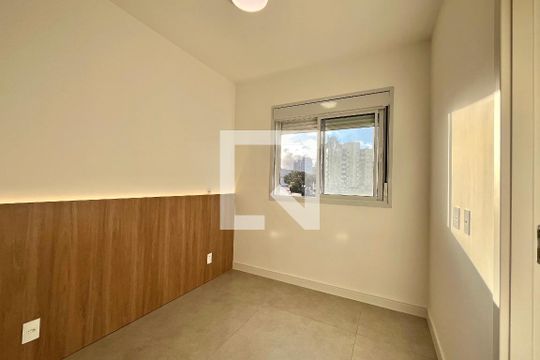 Suite de apartamento para alugar com 2 quartos, 44m² em Vila Guarani, São Paulo