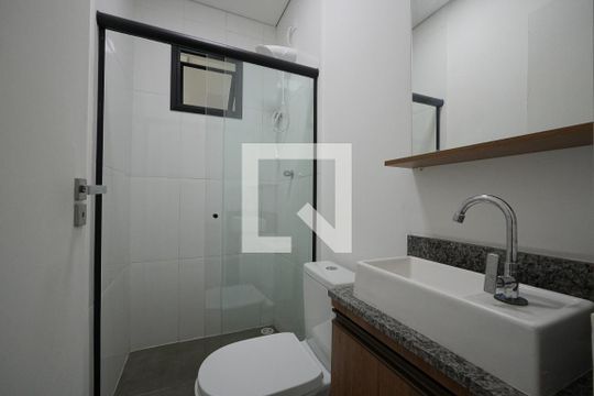 Banheiro de kitnet/studio para alugar com 1 quarto, 24m² em Vila Mariana, São Paulo