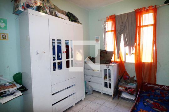 Quarto 2 de casa à venda com 4 quartos, 110m² em Rocha Miranda, Rio de Janeiro