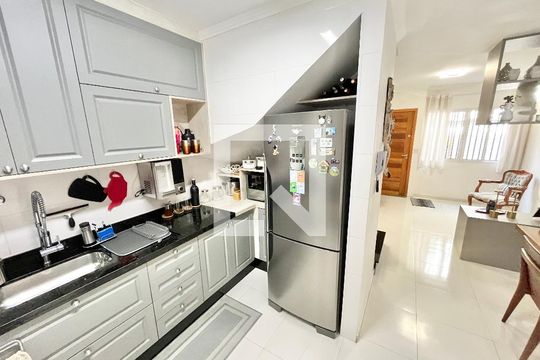 Sala/Cozinha de casa de condomínio à venda com 2 quartos, 102m² em Chora Menino, São Paulo