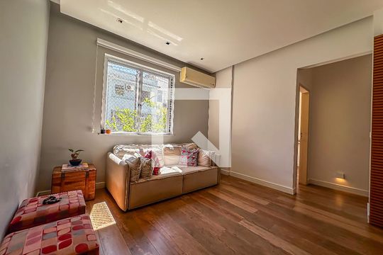 Apartamento à venda com 2 quartos, 70m² em Urca, Rio de Janeiro