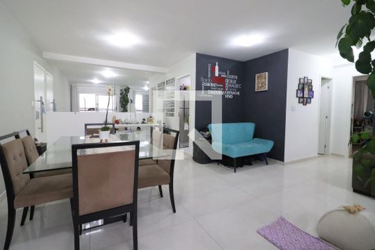 Sala de apartamento para alugar com 2 quartos, 74m² em Jaguaribe, Osasco