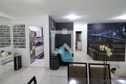 Sala de apartamento para alugar com 2 quartos, 74m² em Jaguaribe, Osasco