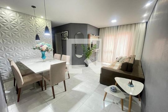 Sala de apartamento à venda com 3 quartos, 70m² em Piratininga, Osasco